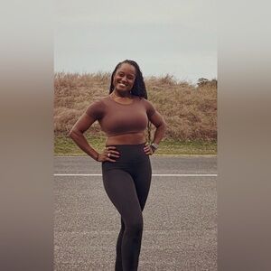 Meet your Posher, Pj